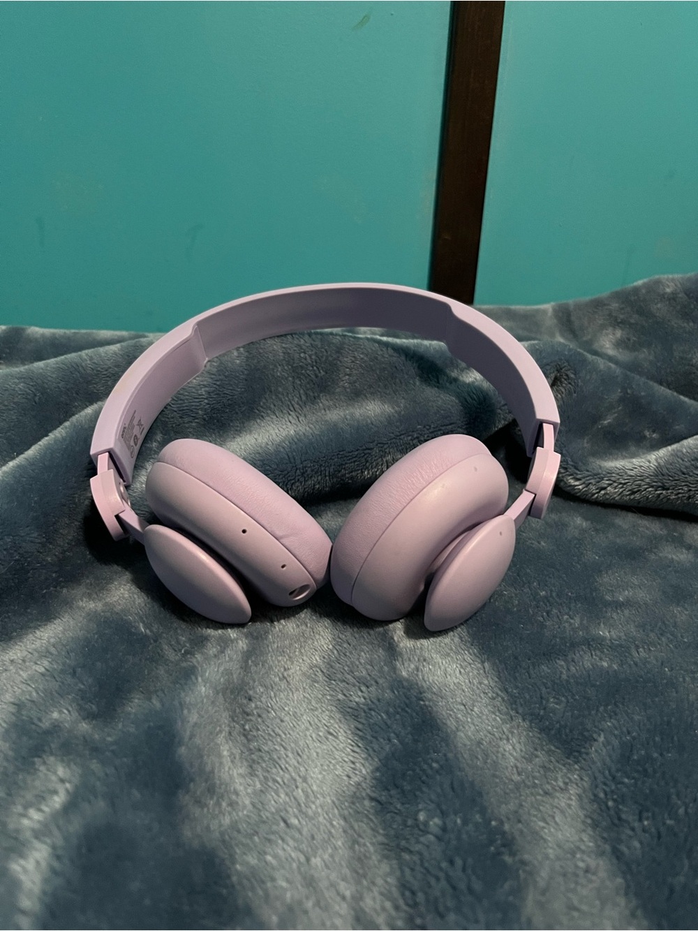 Light Purple On-Ear Bluetooth Headphones